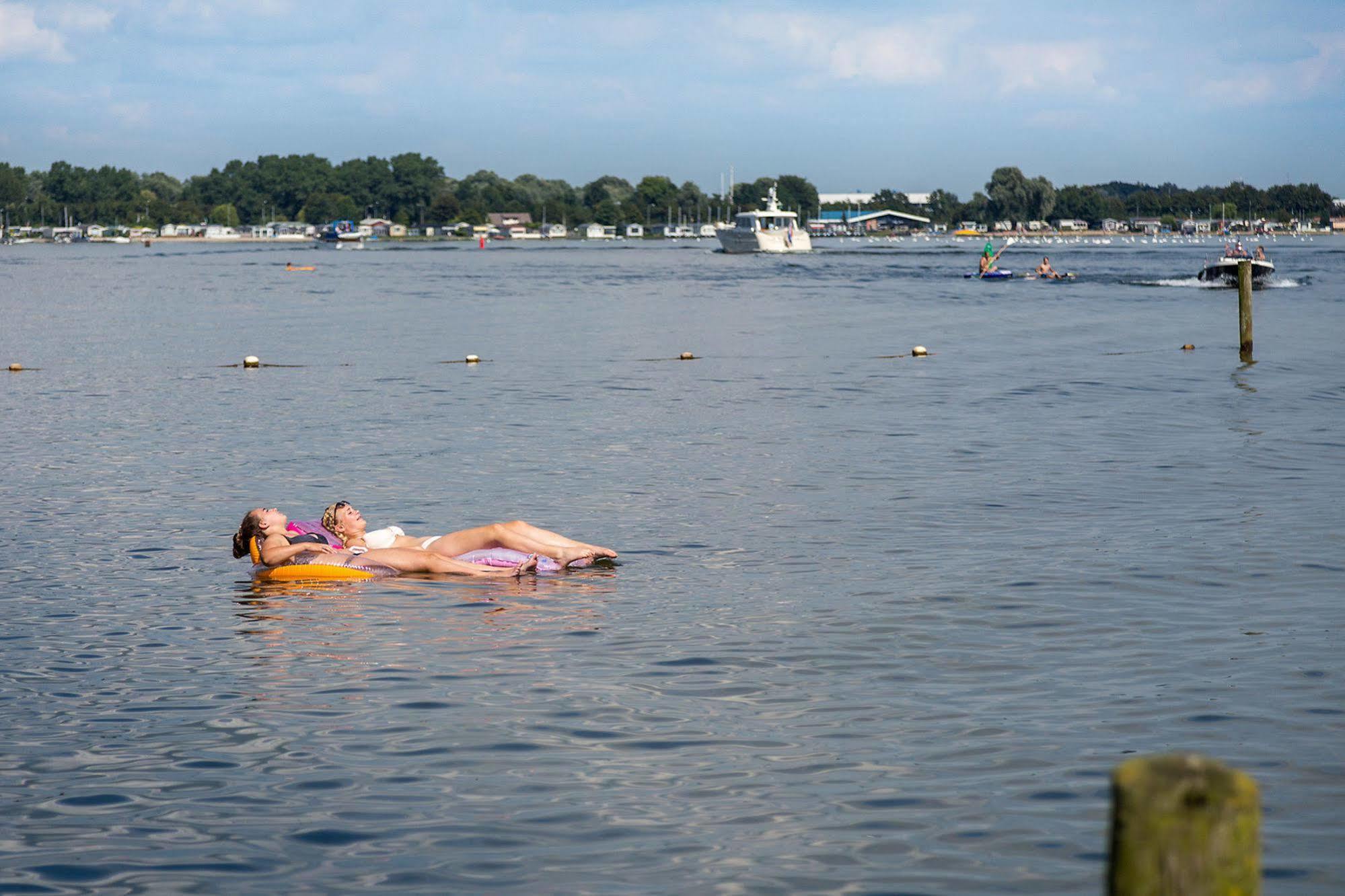 Oostappen Vakantiepark Riviera Beach Biddinghuizen Luaran gambar